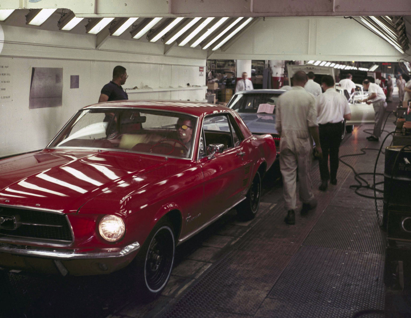 Mustang: Dearborn plant